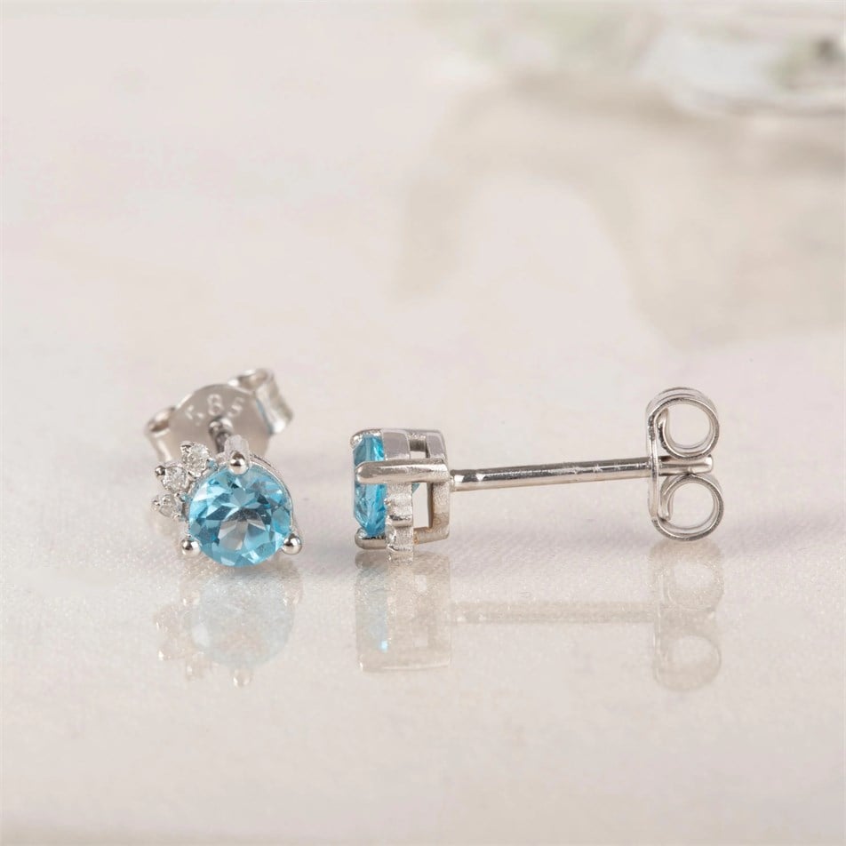 Pırlanta Işıltılı Topaz Altın Küpe