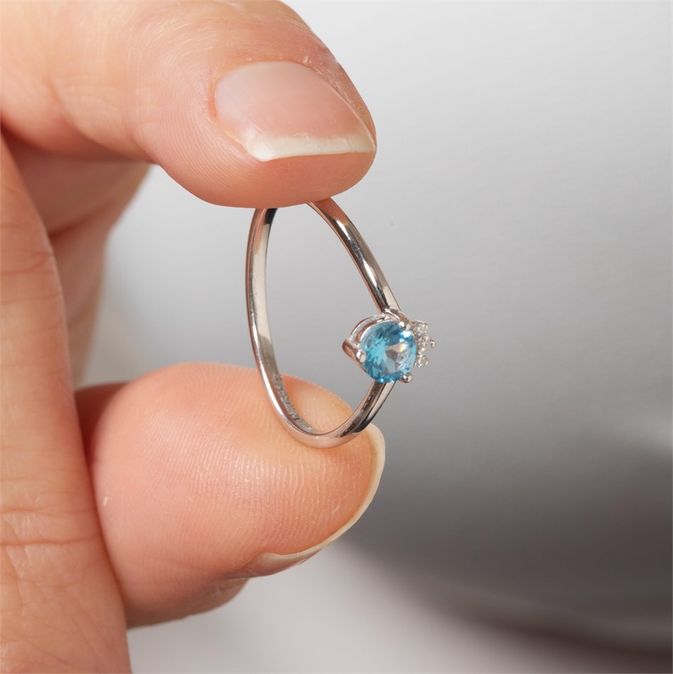 Pırlanta Işıltılı Topaz Altın Yüzük