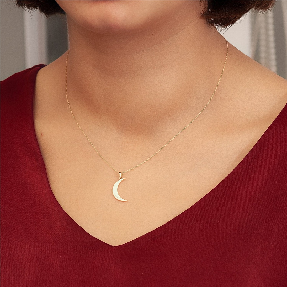 Crescent pendant necklace deals
