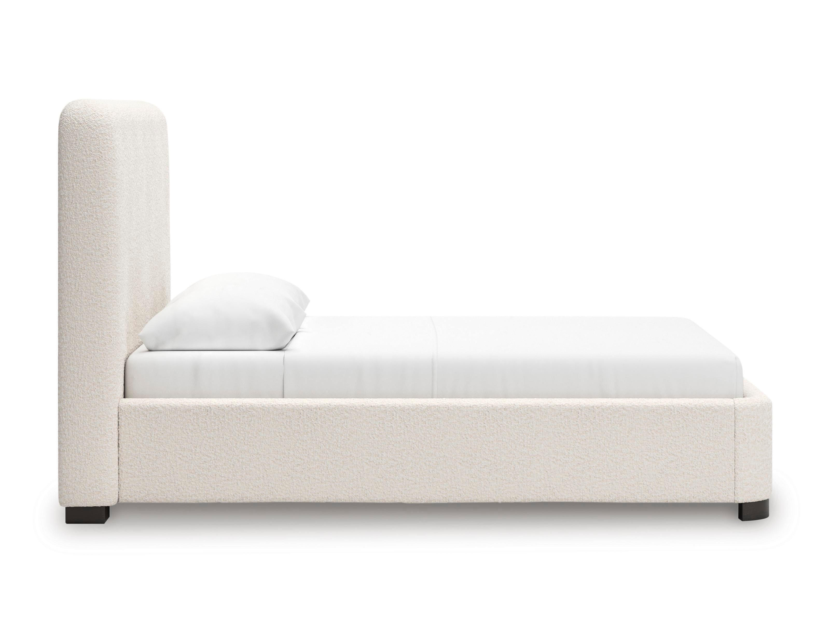 Whittgate Queen Boy Karyola