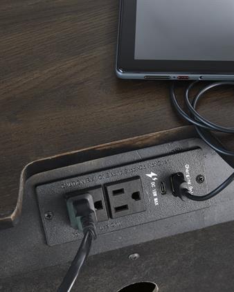 Breckington İki Çekmeceli Komodin