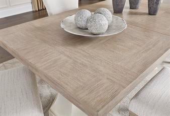 Jorlaina Yemek Masası