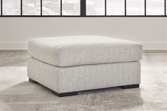 Larce Oversized Puf