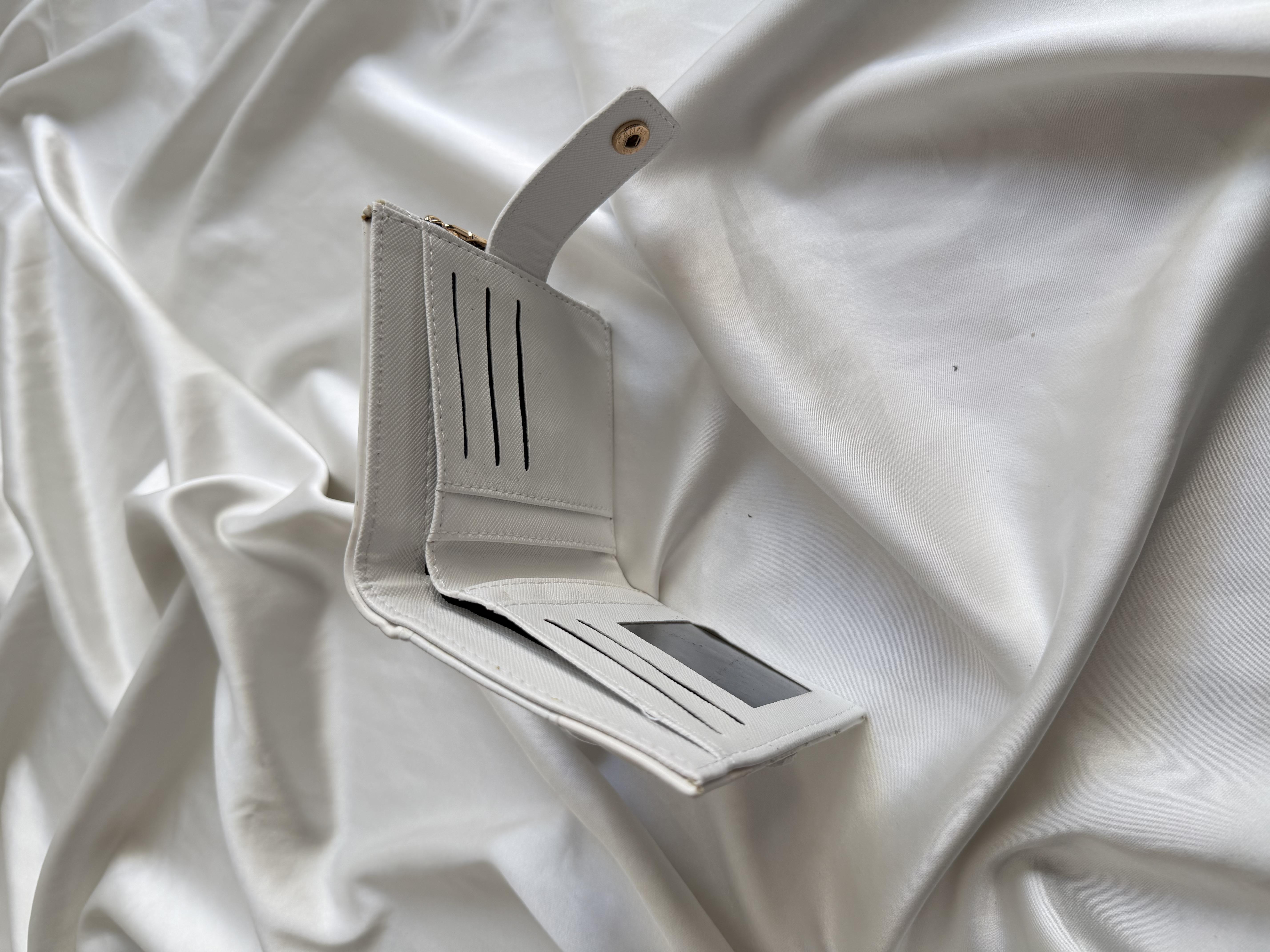 Wallet Model Cüzdan 1 Beyaz