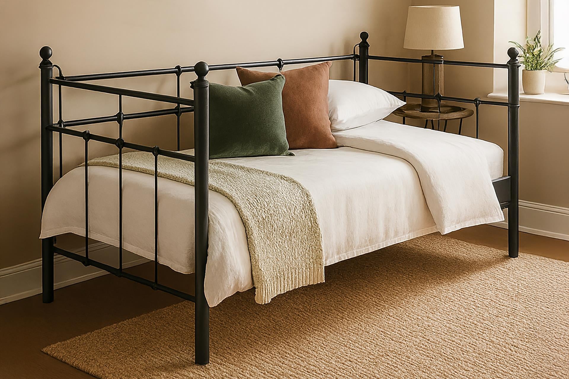 Unimet Lalas Daybed Tek Kişilik Siyah Metal Karyola 