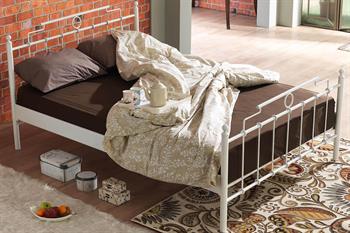 Unimet Hatkus Çift Kişilik Ferforje Beyaz Metal Karyola