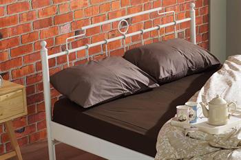 Unimet Hatkus Çift Kişilik Ferforje Beyaz Metal Karyola