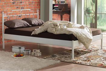 Unimet Hatkus-S Çift Kişilik Ferforje Beyaz Metal Karyola