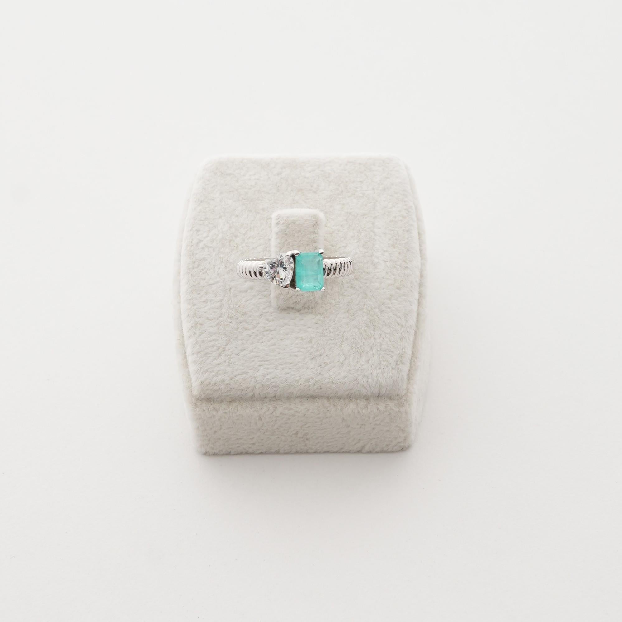 Zirkon Kalp ve Paraiba Baget Taşlı Gümüş Yüzük