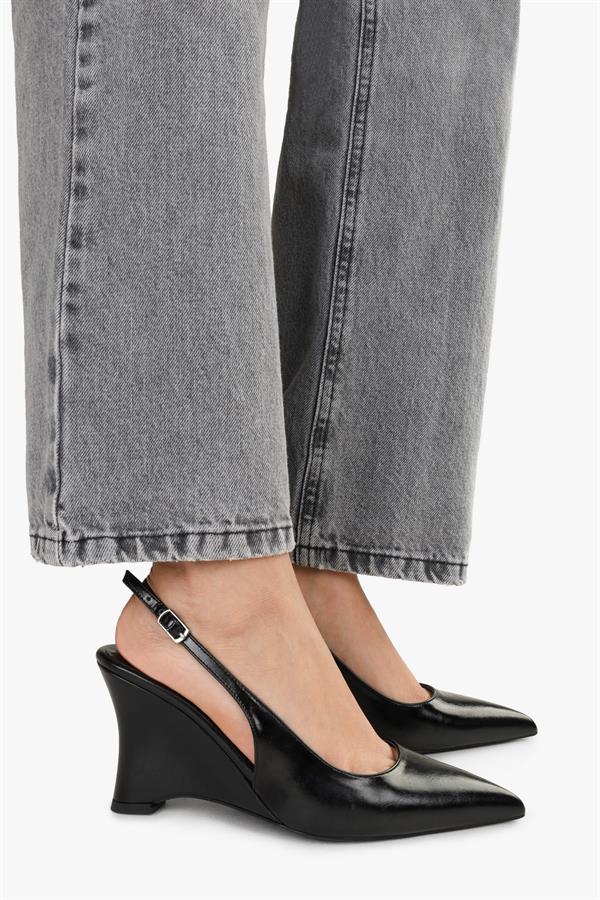 Kadın Gigi Siyah Cilt Dolgu Topuklu Stiletto