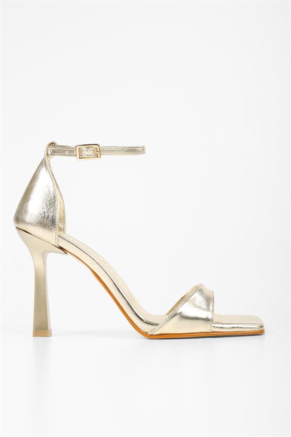 Kadın Vinetta Altın Kırışık Parlak Topuklu Ayakkabı