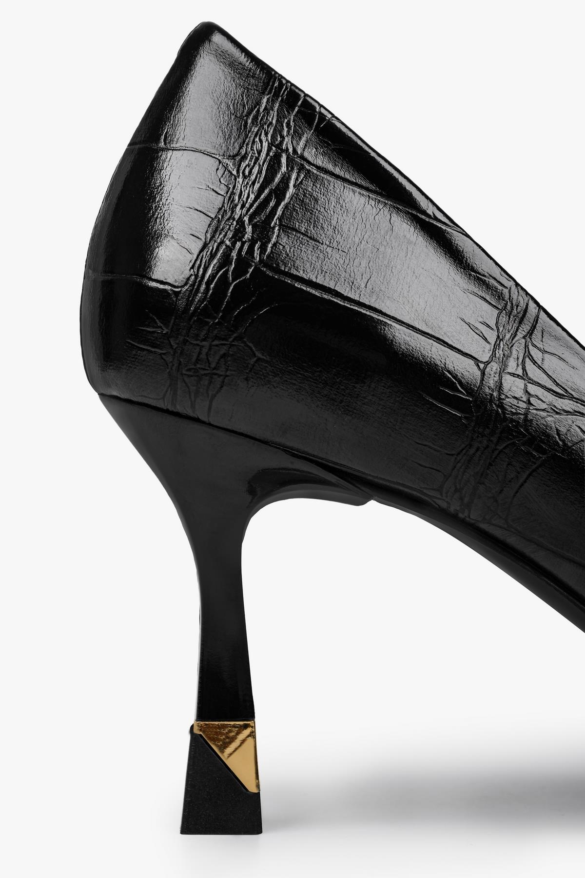 Kadın Gilda Siyah Kroko Altın Kaplama Detaylı Stiletto · 4