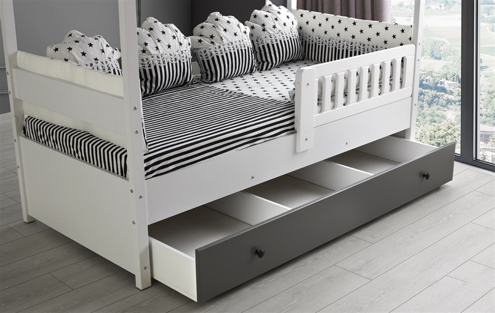 Aymini Olivia - Montessori