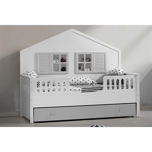 Aymini Nirvana - Mia Montessori