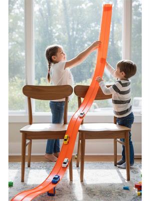 ESNEK ARABA YARIŞ PİSTİ KIVRILABİLİR TURUNCU RENK VAKUMLU 4.5 Metre Flex Track | Metal Araba Hediyeli