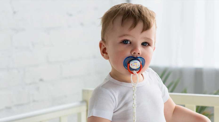 Bebeklerde Emzik Kullanımı ve Emziği Bıraktırma