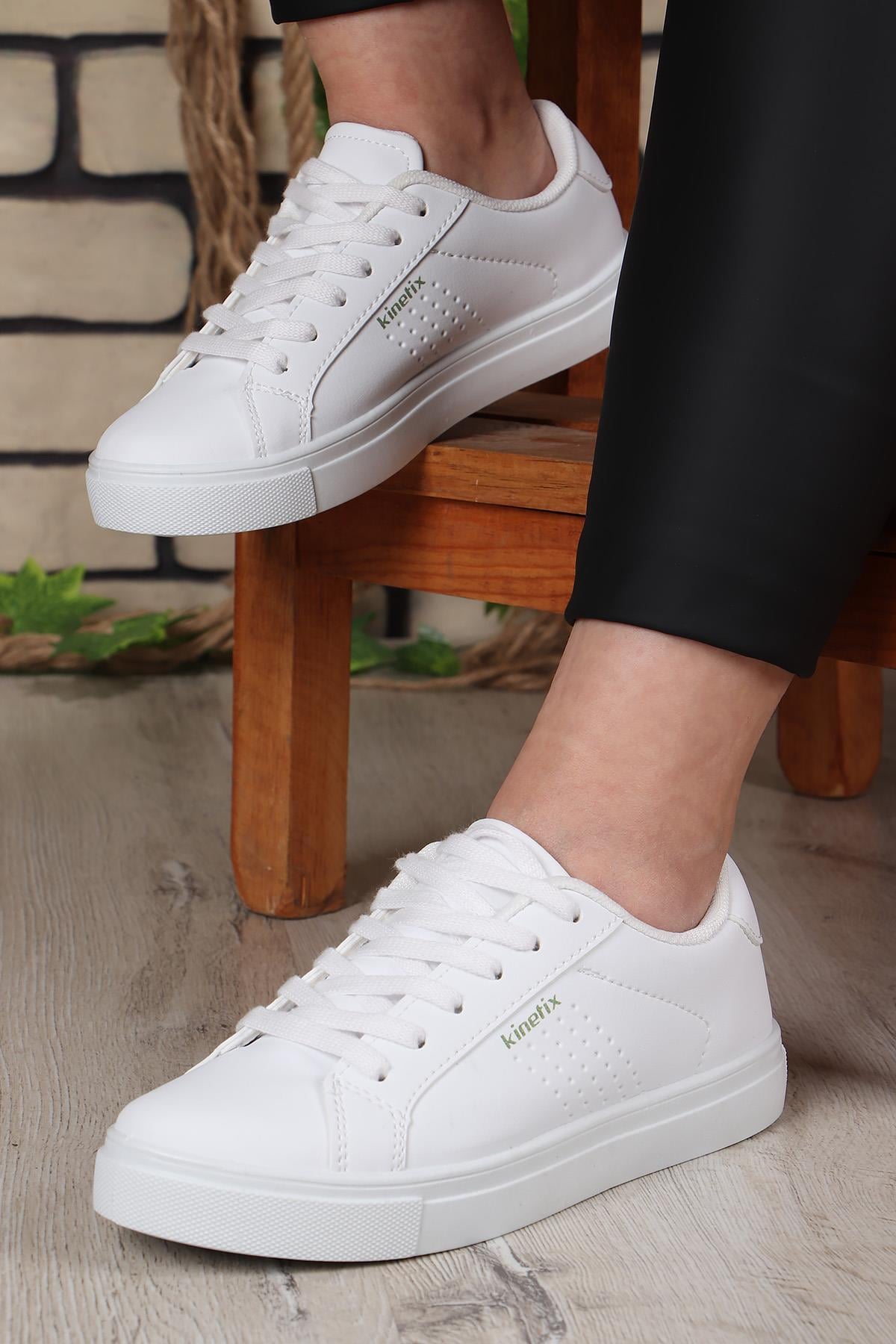 Kinetix Poro Anatomik Tabanlı Bağcıklı Kadın Sneaker