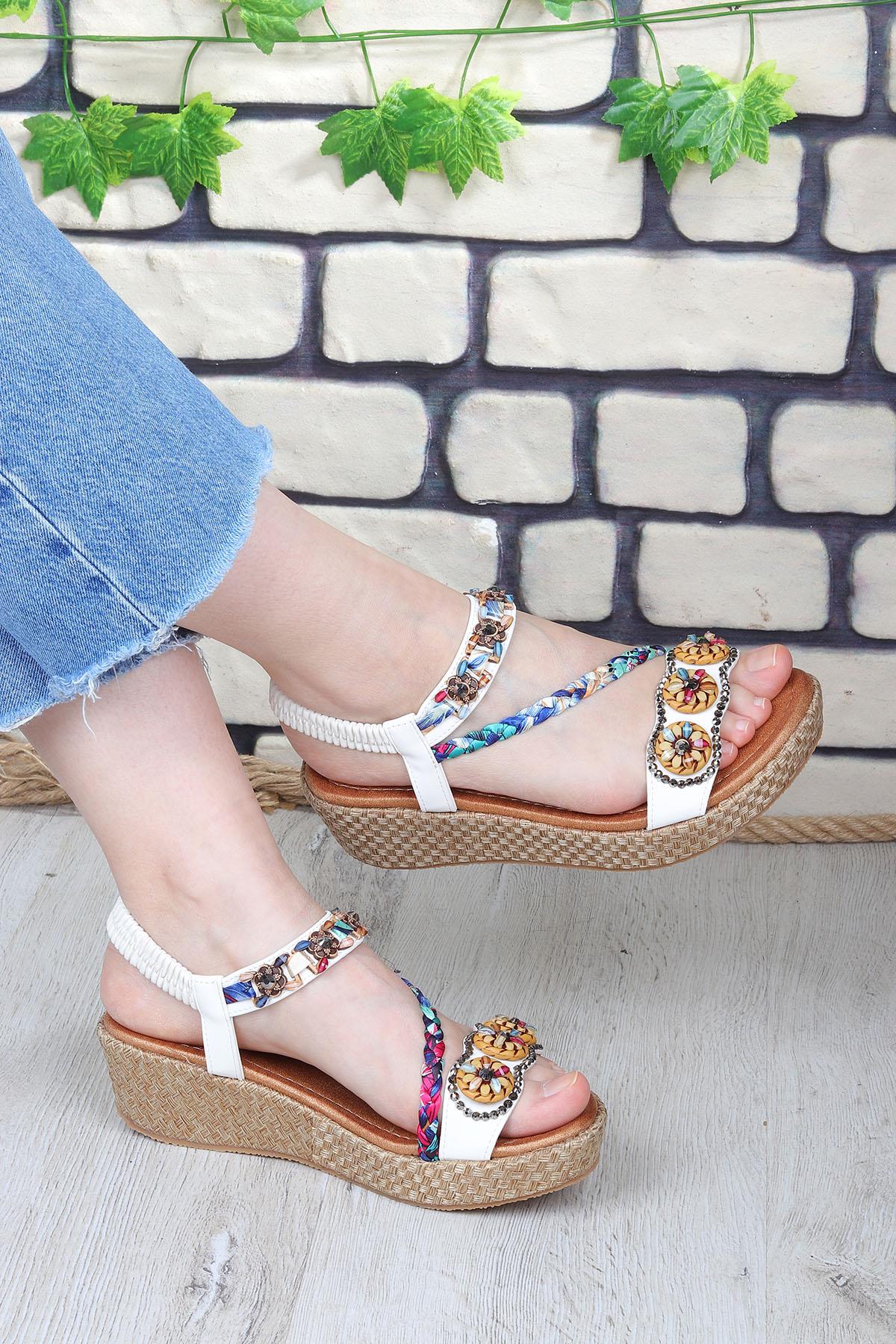 Vojo Daisy Rahat Taban Taş Boncuk Detaylı Kadın Sandalet