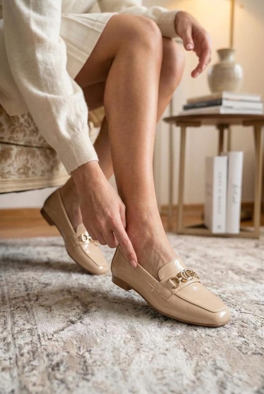 Vojo Elora Toka Detaylı Günlük Klasik Rugan Kadın Babet