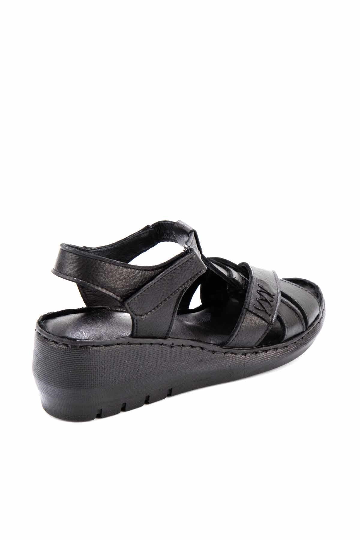 Siyah Hakiki Deri Kadın Sandalet K05275111103