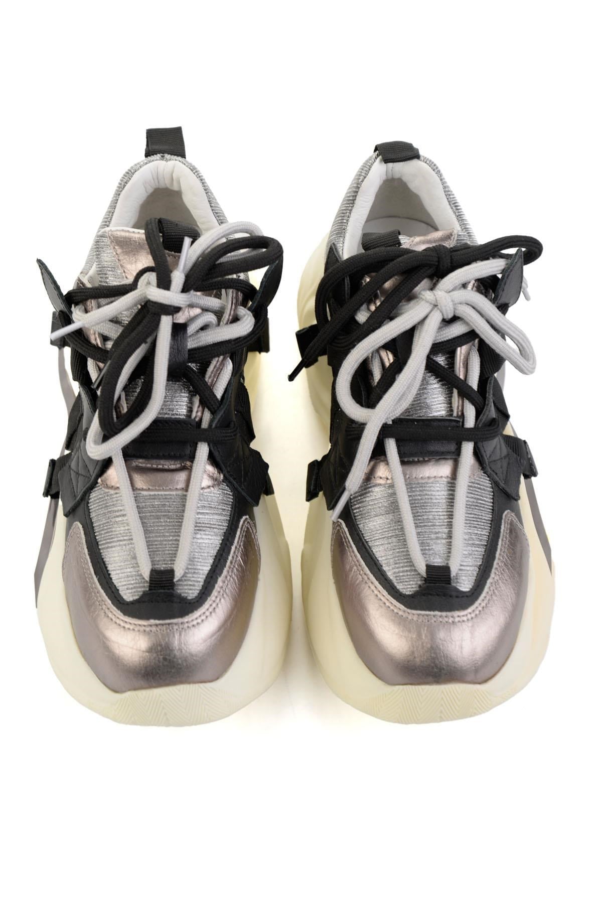 Siyah Hakiki Deri Kadın Sneaker K01480005303