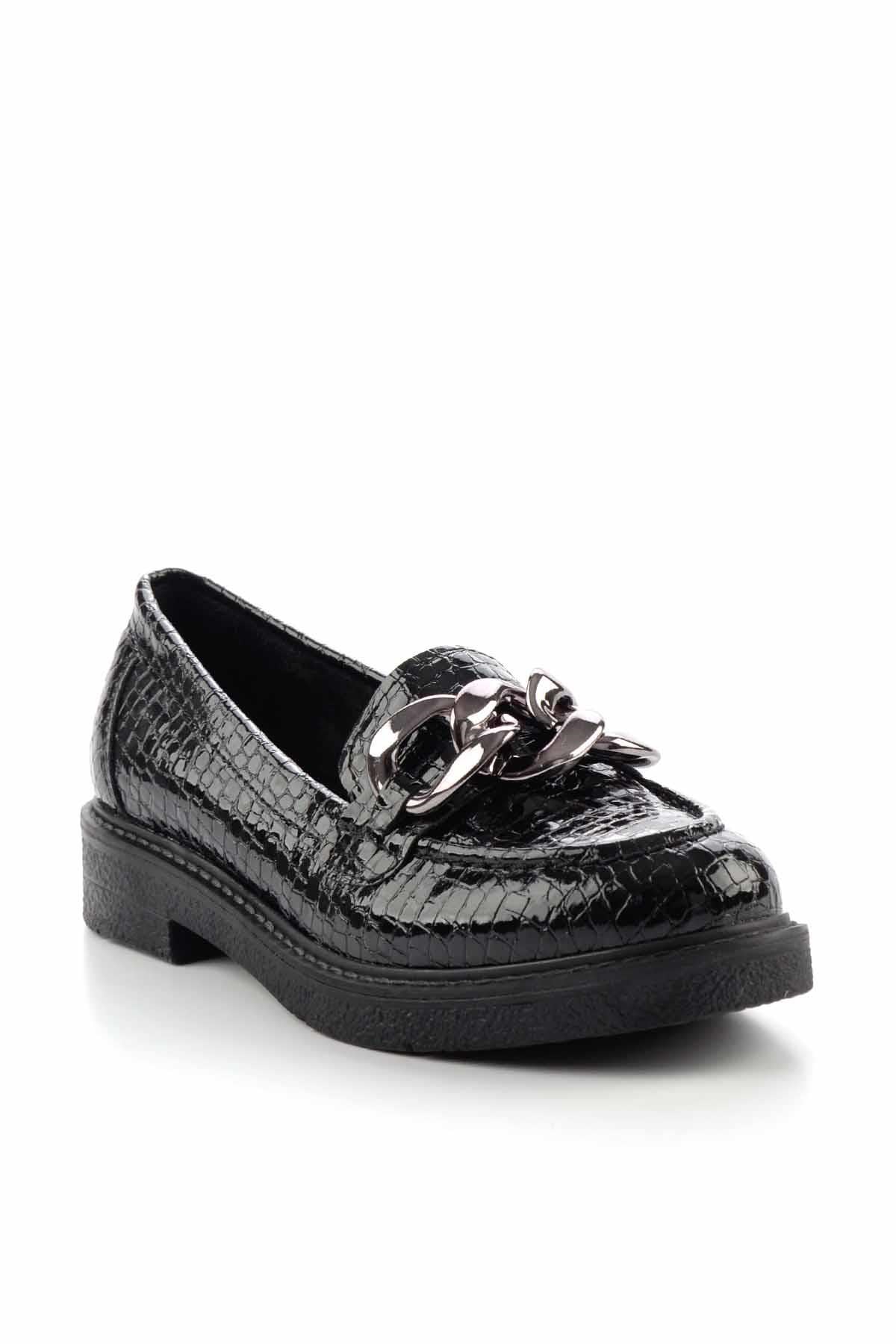 Siyah  Kadın Loafer Ayakkabı K01257067011
