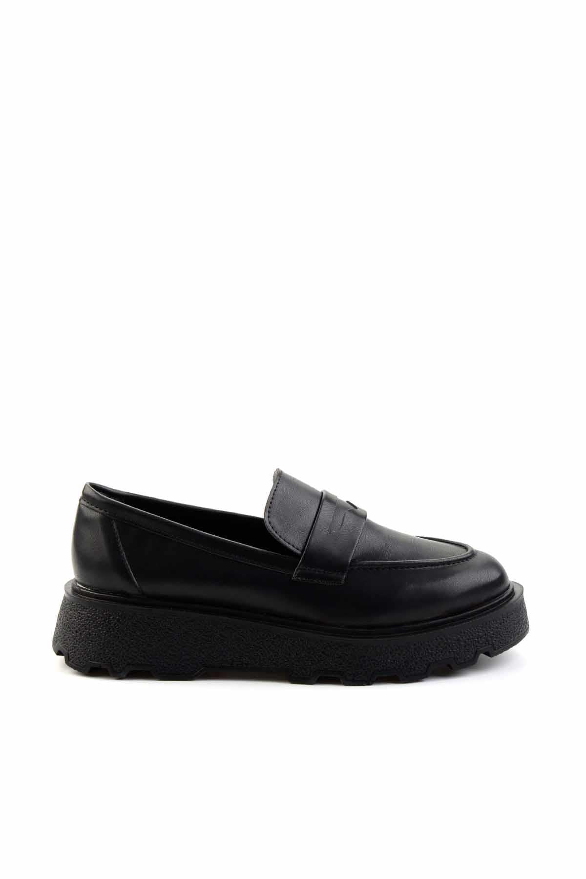 Siyah  Kadın Loafer Ayakkabı K01327241009