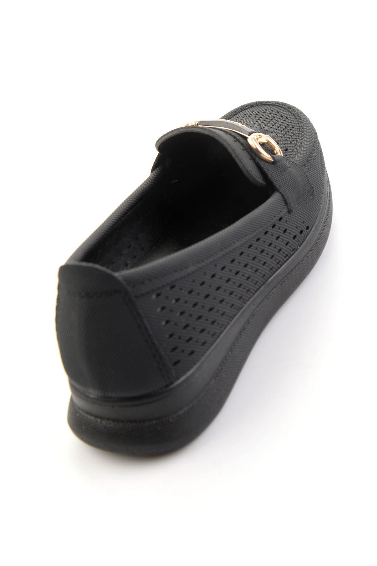 Siyah  Kadın Loafer Ayakkabı K01536104637