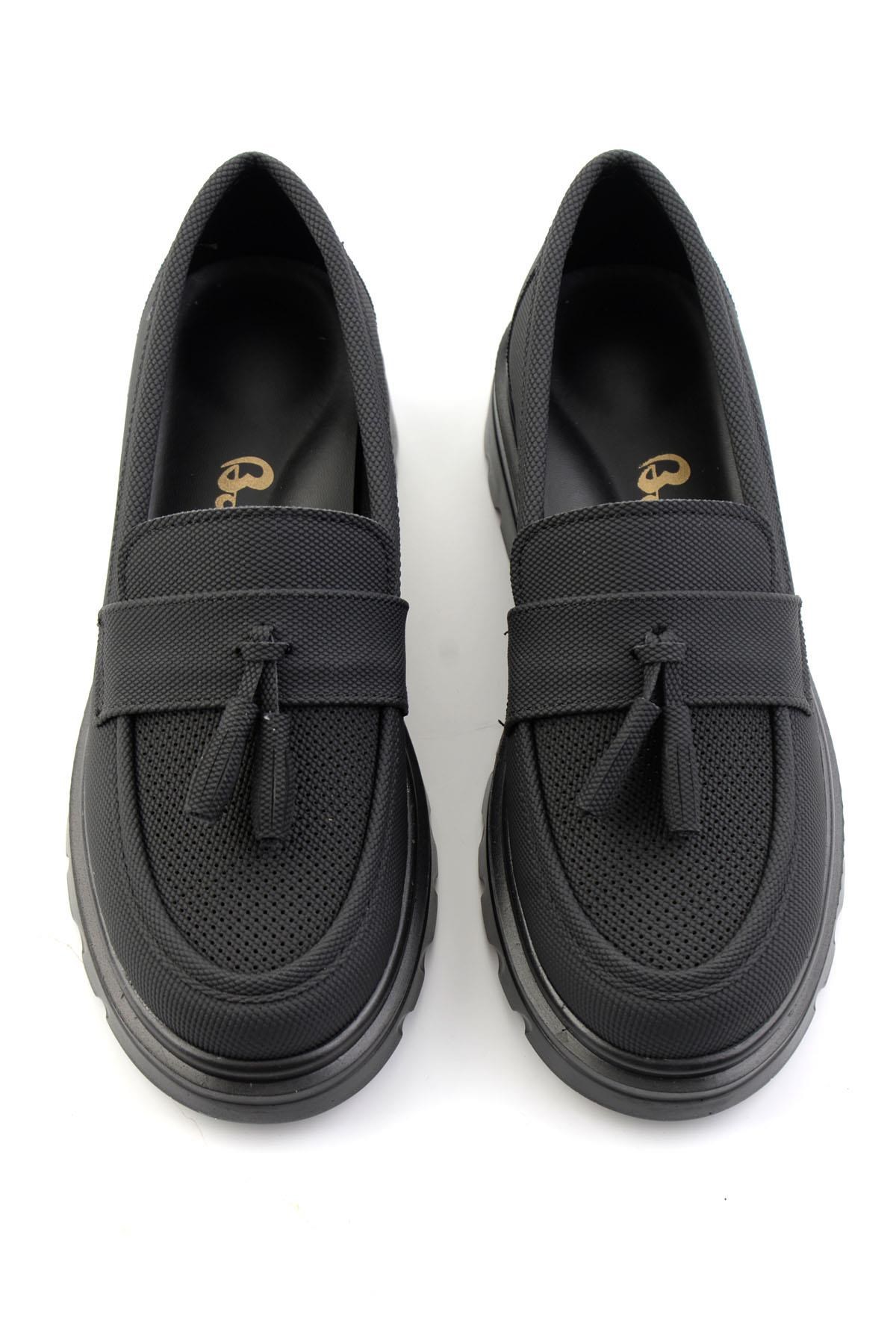 Siyah  Kadın Loafer Ayakkabı K01536105137
