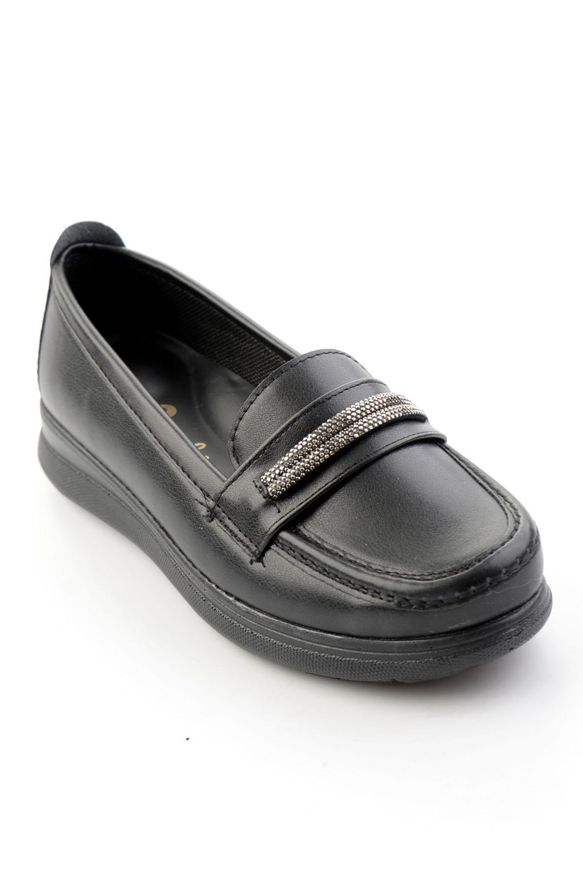 Siyah  Kadın Loafer Ayakkabı K01536105809