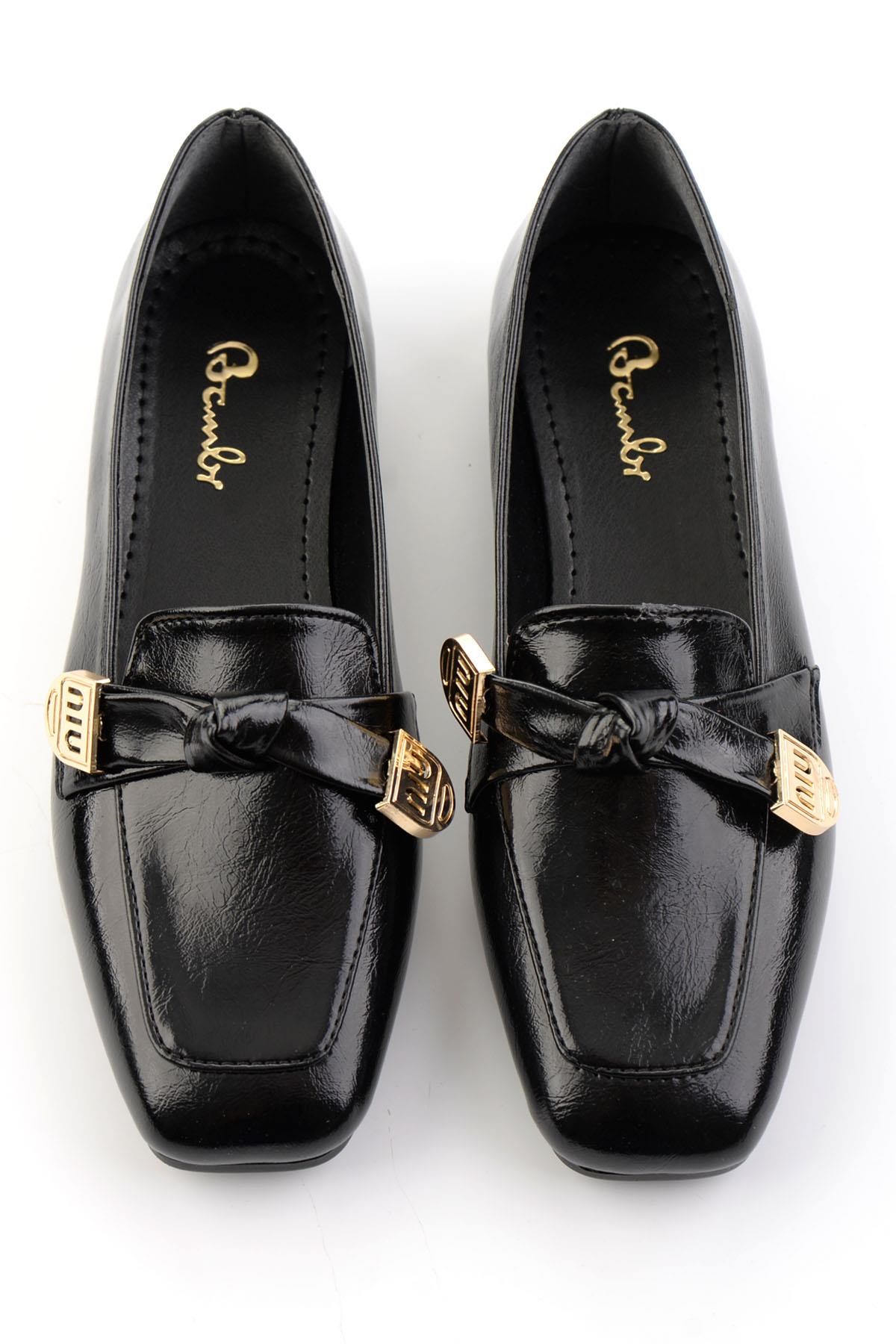 Siyah  Kadın Loafer Ayakkabı K01641022442