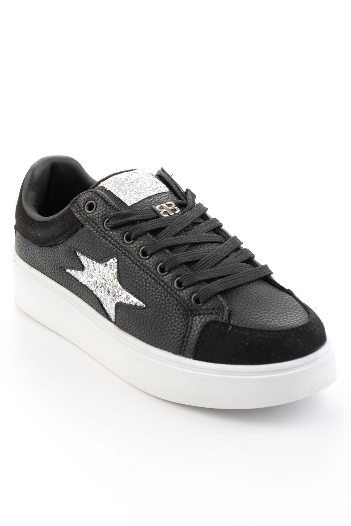 Siyah  Kadın Sneaker K01027035009