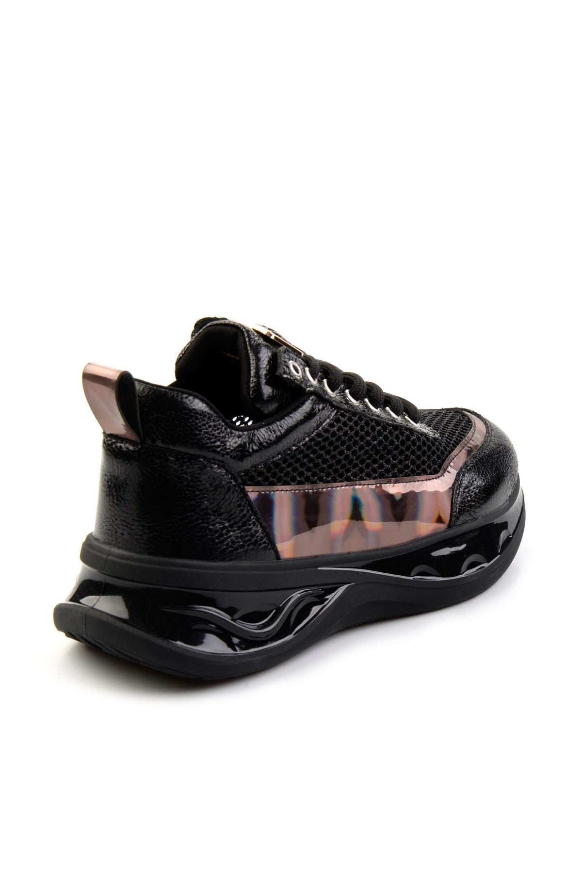 Siyah  Kadın Sneaker K01228090122