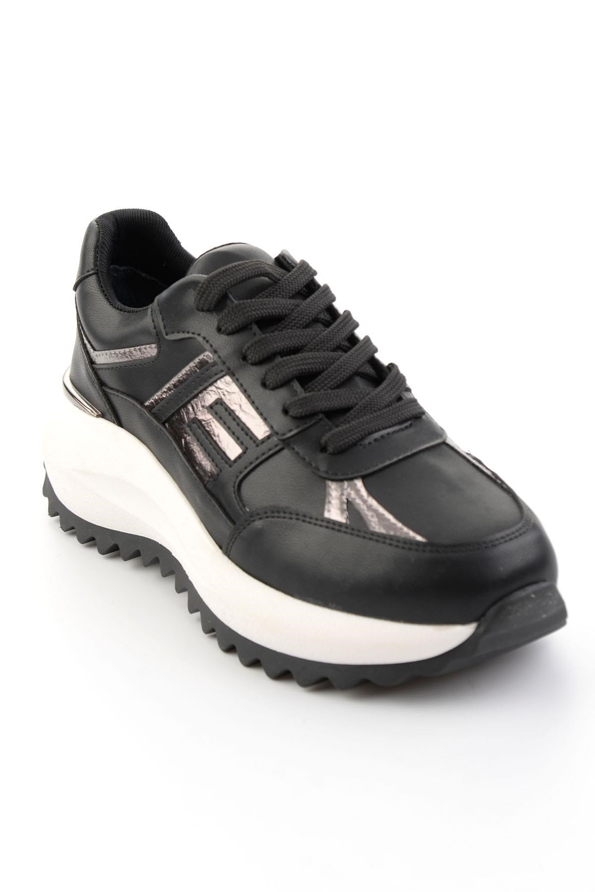 Siyah  Kadın Sneaker K01791072909