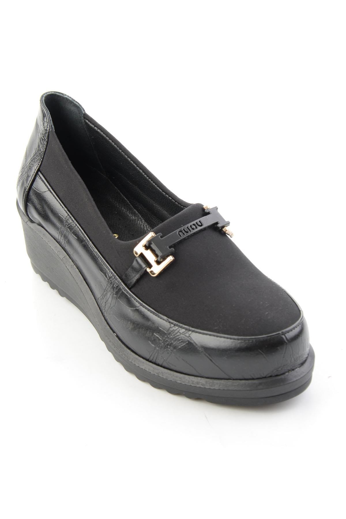 Siyah Kroko Hakiki Deri Kadın Loafer Ayakkabı K01586061103