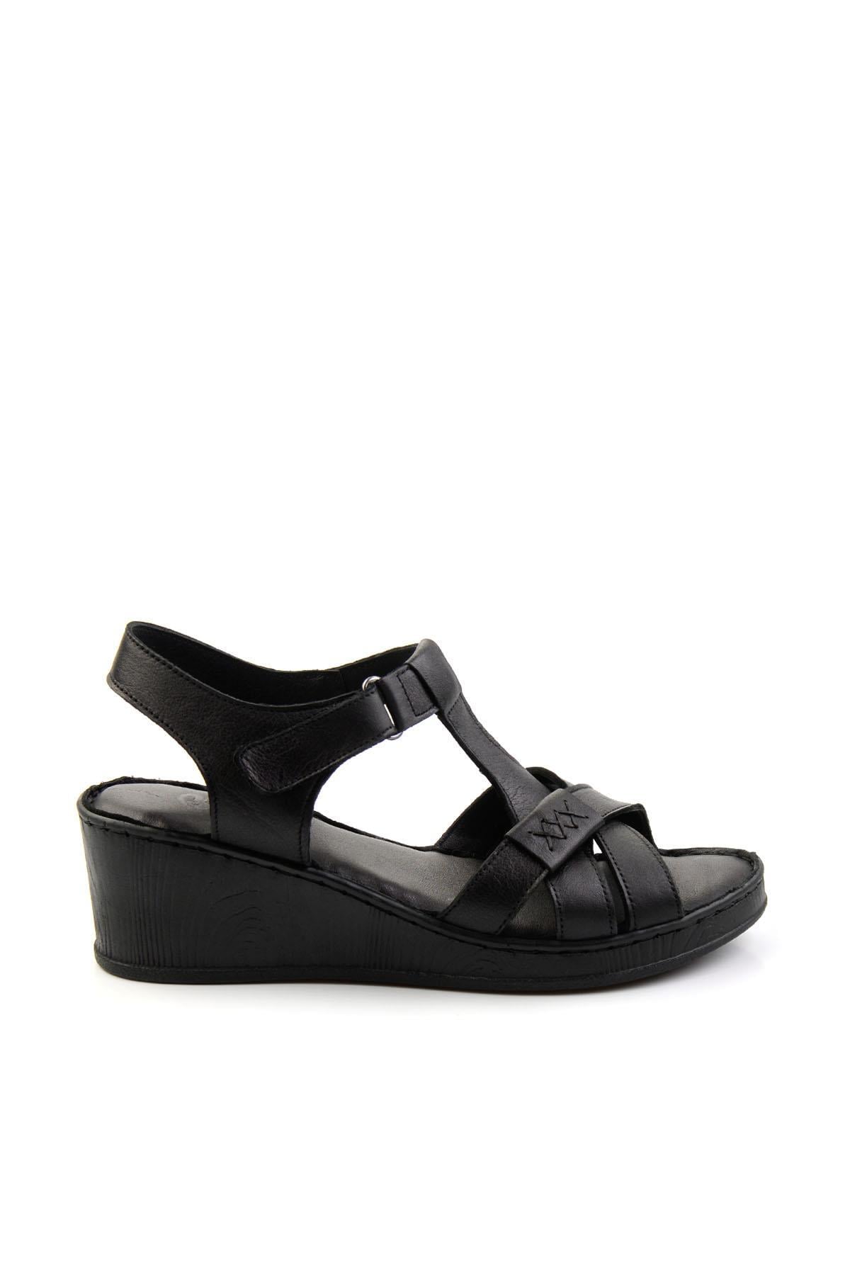 Siyah Leather Kadın Sandalet K05552006003