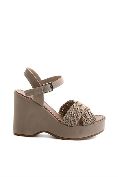 Bej  Kadın Dolgu Topuklu Ayakkabı K05688999716