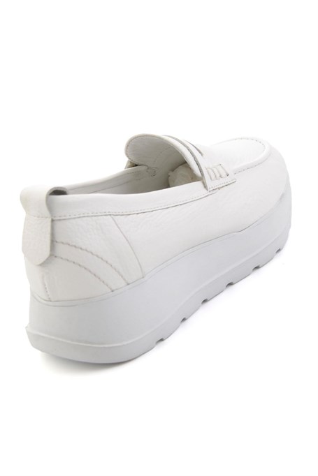 Beyaz Hakiki Deri Kadın Loafer Ayakkabı K01087246703