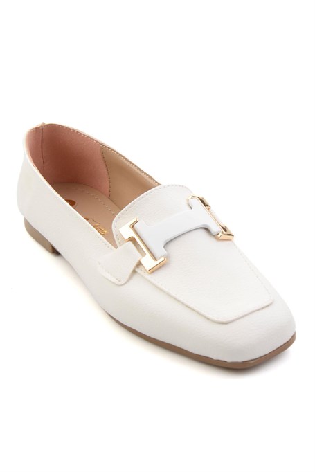 Beyaz  Kadın Loafer Ayakkabı K01641022709
