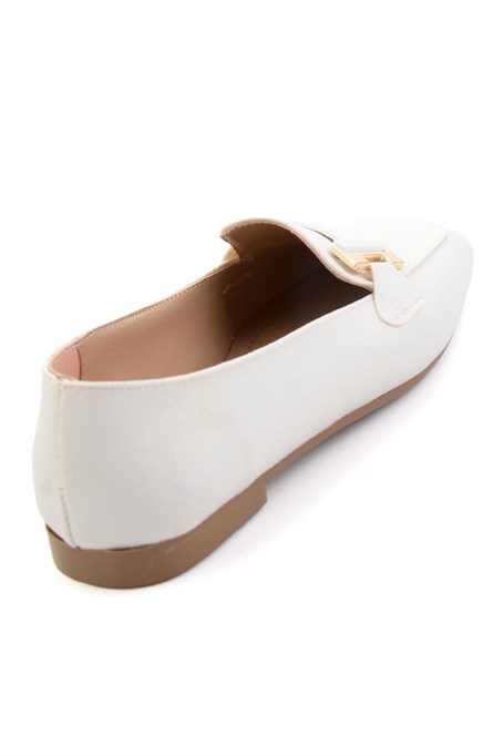 Beyaz  Kadın Loafer Ayakkabı K01641022709