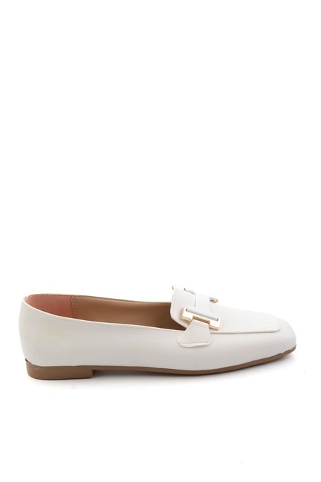 Beyaz  Kadın Loafer Ayakkabı K01641022709