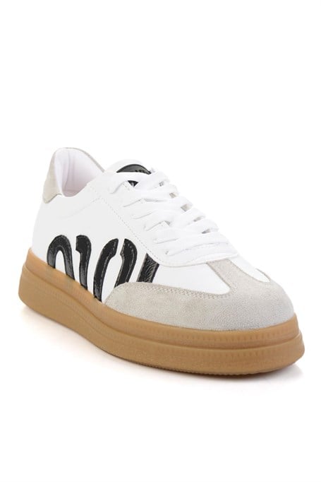 Beyaz Siyah  Kadın Sneaker K01179600009