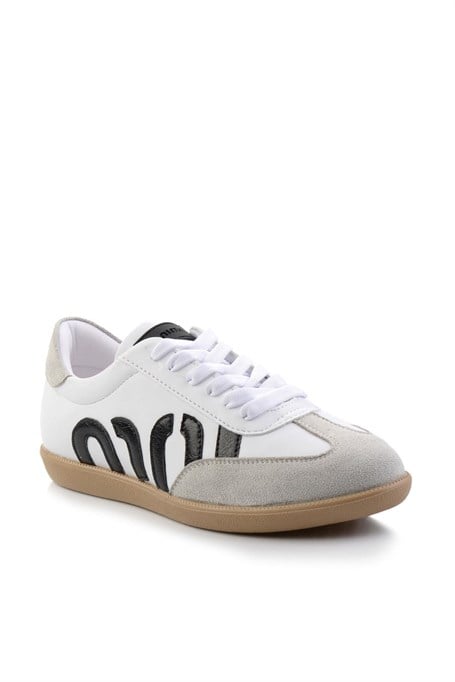 Beyaz Siyah  Kadın Sneaker K01179800009