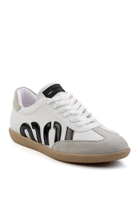 Beyaz Siyah  Kadın Sneaker K01179888809