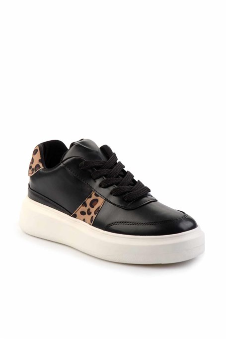 Siyah Beyaz  Kadın Sneaker K01212120209