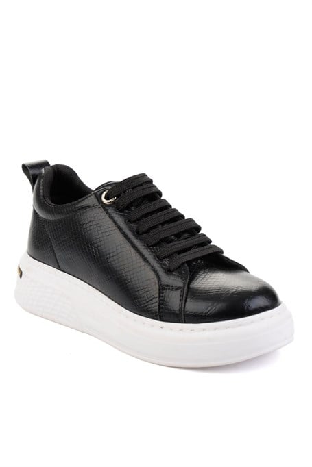 Siyah Beyaz  Kadın Sneaker K01377024107