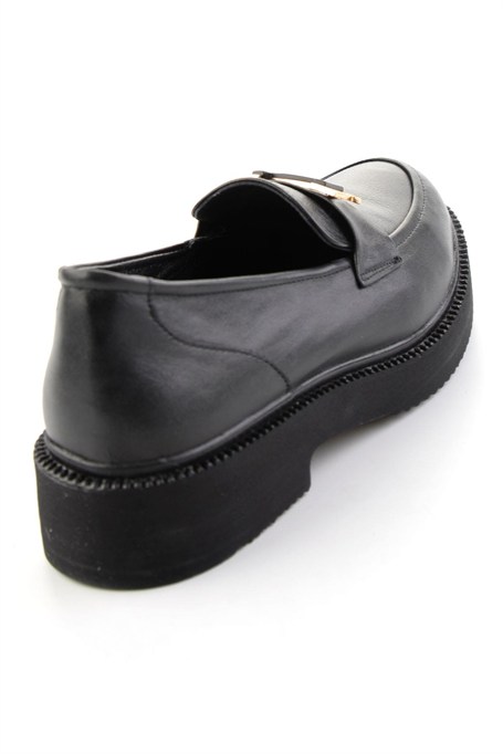 Siyah Hakiki Deri Kadın Loafer Ayakkabı K01821160103