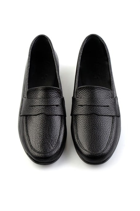 Siyah Hakiki Deri Kadın Loafer Ayakkabı K01718110303