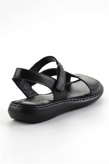 Siyah Hakiki Deri Kadın Sandalet K05907021603