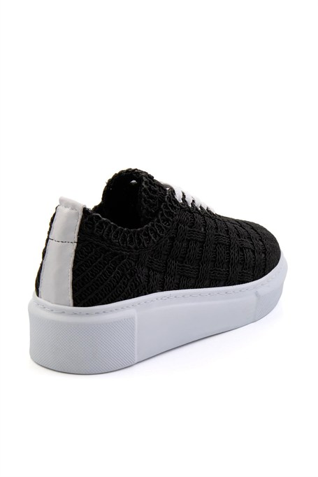 Siyah Hakiki Deri Kadın Sneaker K01303018616